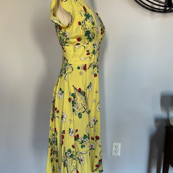 Trashy Diva Berry Chantilly 40s Dress - Picture 2 of 6